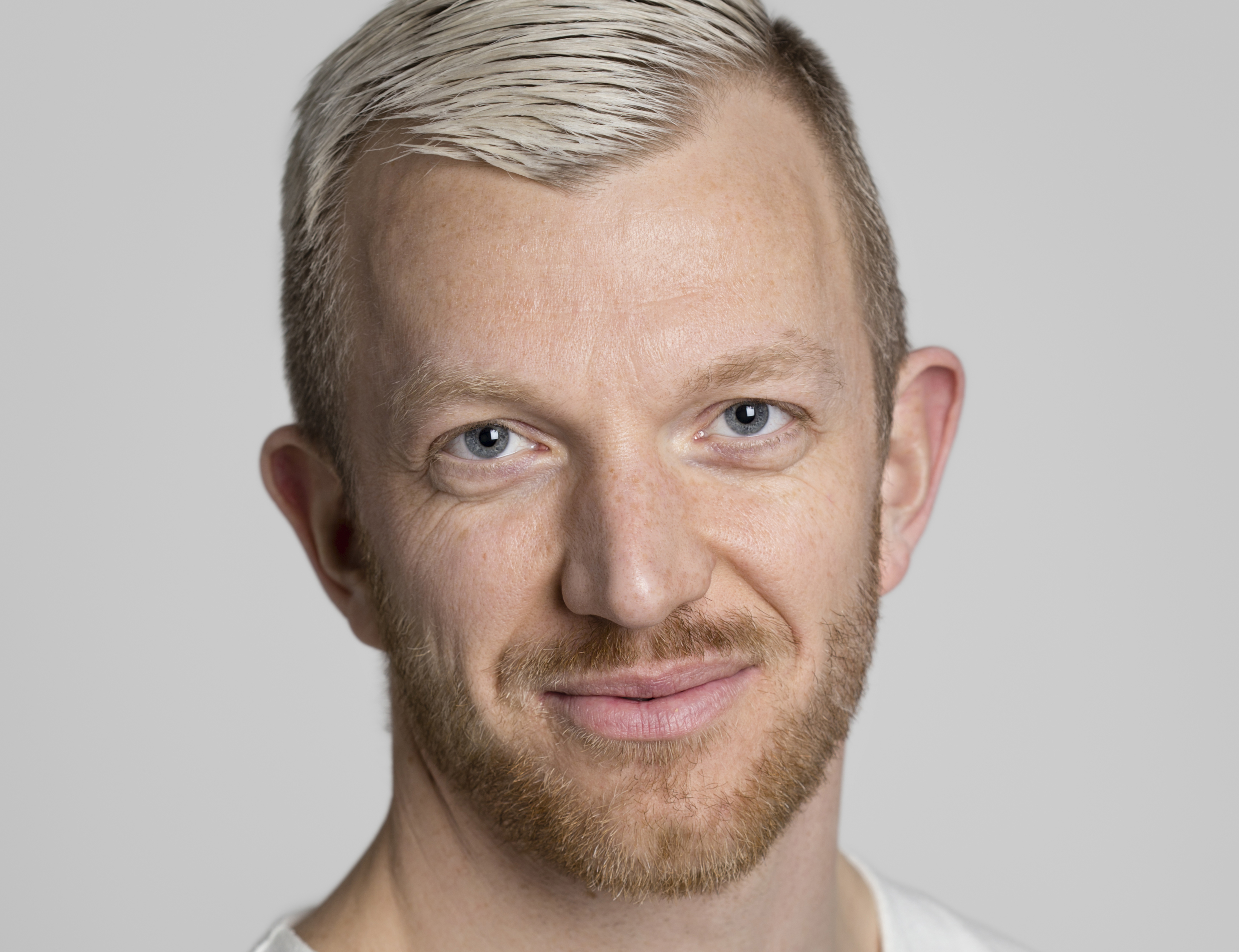 Jonas Lindberg (v), ledamot