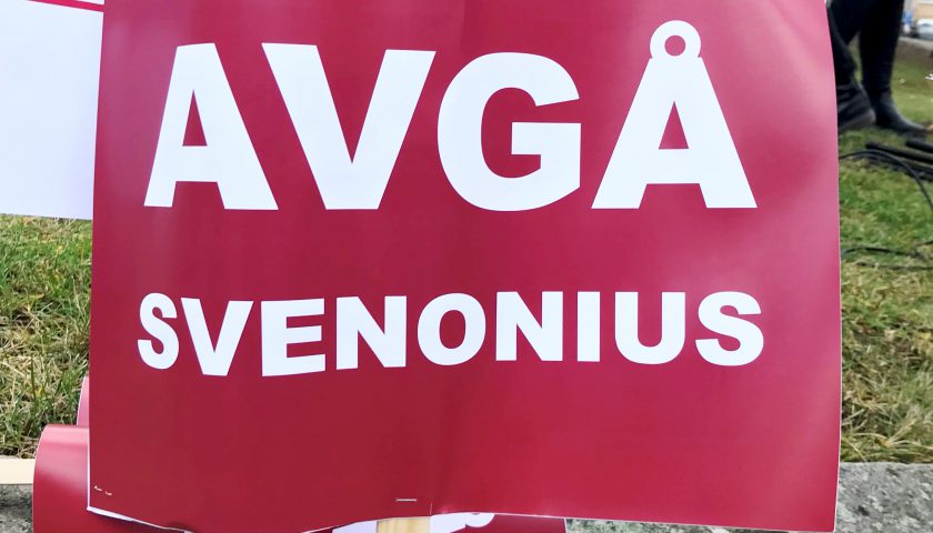 Avgå Svenonius (m)